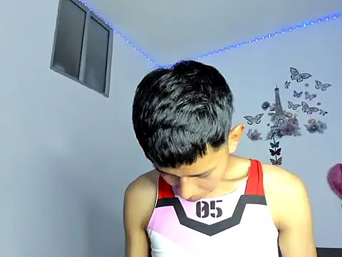 horny pair online show from April 3, 1:56 am