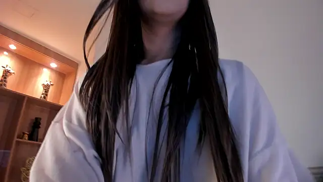 Sophia Cambpell online show from May 8, 9:29 pm
