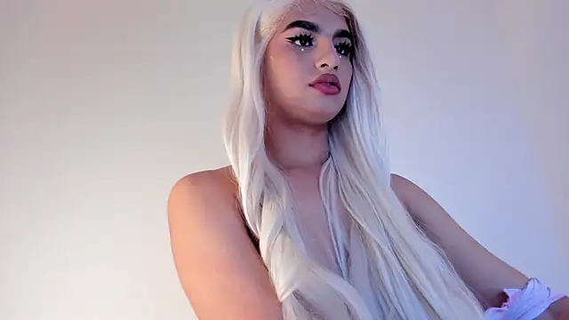 Sophia Cambpell online show from April 14, 9:53 pm