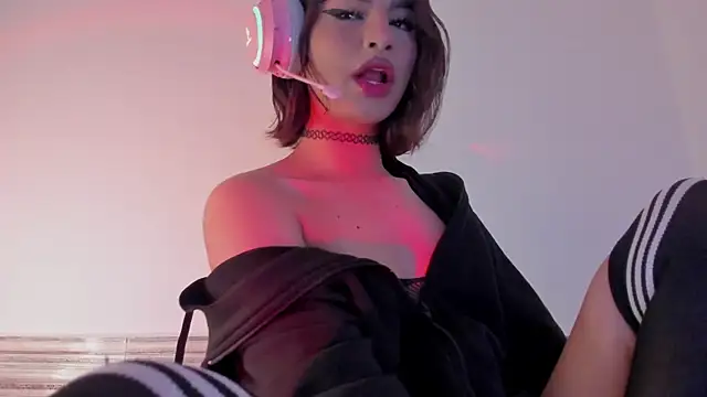 Sophia Cambpell online show from March 12, 9:19 pm