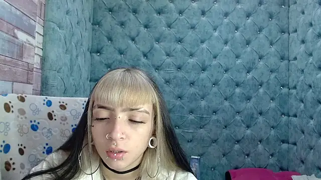 Samantha Smiith online show from October 3, 3:41 am