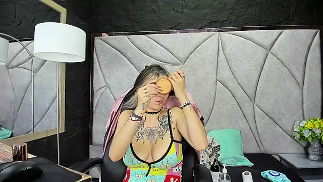 Samantha Smiith online show from February 10, 4:22 am