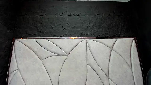 Samantha Smiith online show from February 7, 4:09 am