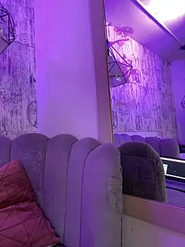 AbyThompson online show from November 30, 9:59 pm