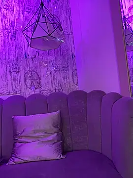 AbyThompson online show from November 10, 3:06 pm