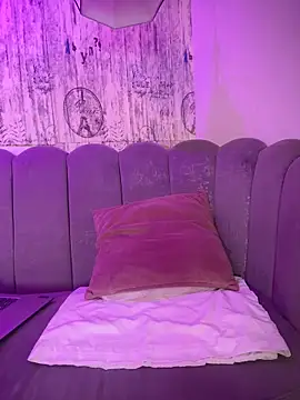 AbyThompson online show from March 14, 4:46 pm