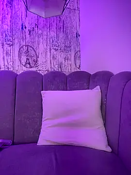 AbyThompson online show from October 7, 12:06 pm