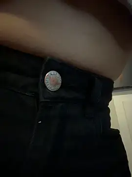 AbyThompson online show from March 30, 11:39 pm