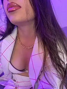 AbyThompson online show from December 23, 9:19 am