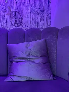 AbyThompson online show from November 15, 4:11 pm