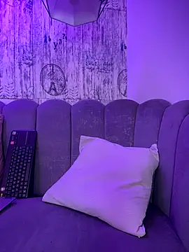 AbyThompson online show from October 2, 1:03 pm