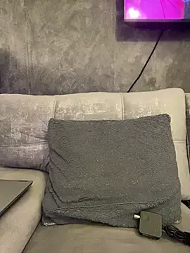 AbyThompson online show from March 11, 7:58 pm