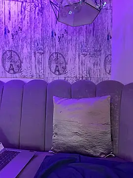 AbyThompson online show from January 8, 1:39 pm