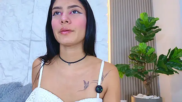 LaurenRodriiguez online show from April 15, 12:42 pm