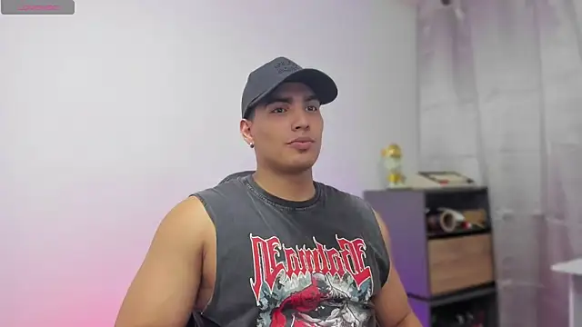 Snapshot of JamesGraay chatting on December 15, 9:15 am JamesGraay online show from December 15, 9:15 am