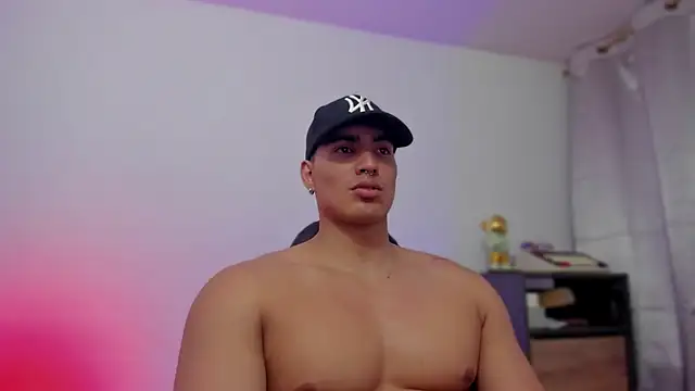 JamesGraay online show from March 4, 2:08 am