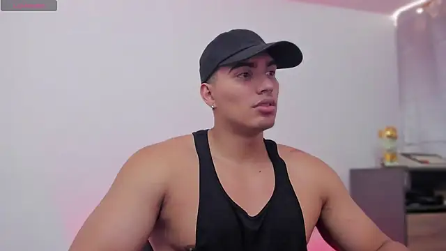 Snapshot of JamesGraay chatting on December 2, 2:41 pm JamesGraay online show from December 2, 2:41 pm