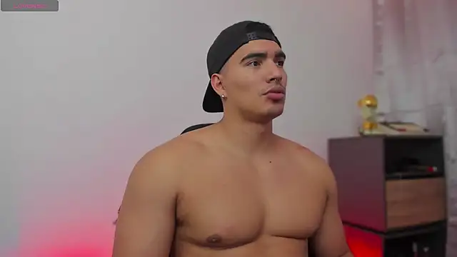 Snapshot of JamesGraay chatting on November 5, 2:53 pm JamesGraay online show from November 5, 2:53 pm