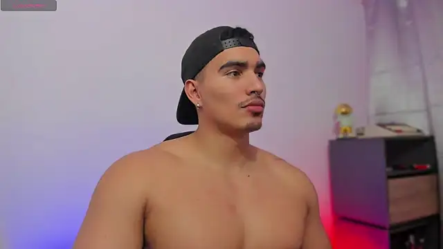 Snapshot of JamesGraay chatting on October 28, 10:58 am JamesGraay online show from October 28, 10:58 am