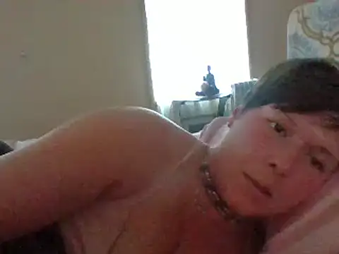 Snapshot of KatieBARBiE98 chatting on February 26, 12:38 pm KatieBARBiE98 online show from February 26, 12:38 pm