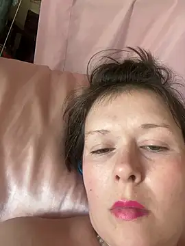 KatieBARBiE98 online show from March 14, 1:06 pm