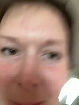 KatieBARBiE98 online show from April 16, 9:39 pm