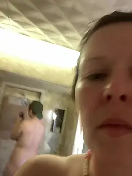 KatieBARBiE98 online show from April 7, 5:04 pm