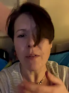 KatieBARBiE98 online show from December 13, 8:37 pm