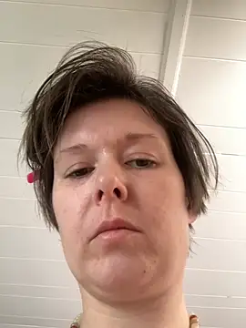 KatieBARBiE98 online show from February 27, 7:57 pm