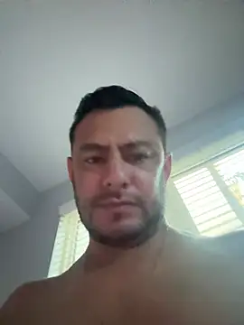 afro1986 online show from April 21, 11:33 pm