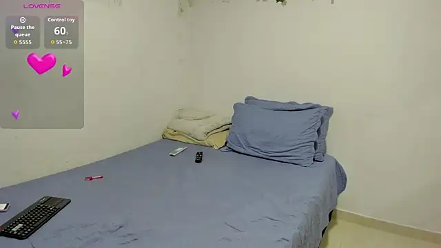 Snapshot of ashley_lemus chatting on November 2, 4:06 am ashley lemus online show from November 2, 4:06 am