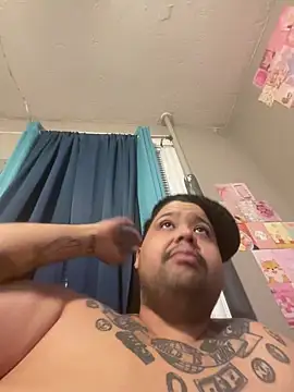 chubbydominican online show from February 20, 9:33 am