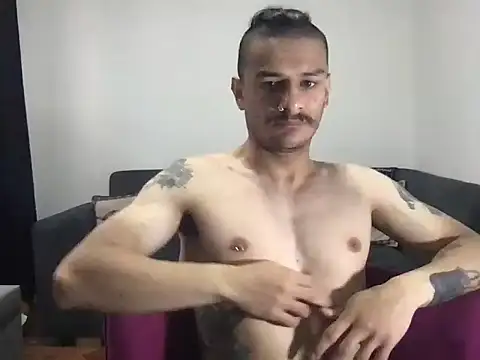 HorrorotikA online show from April 4, 4:35 pm