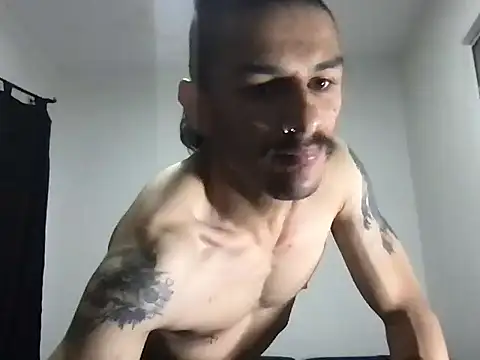 HorrorotikA online show from April 2, 11:00 pm