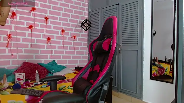 analus-01 online show from March 21, 3:22 am