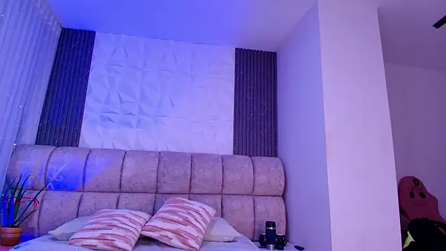 Godess Scarlett77 online show from February 24, 3:07 am