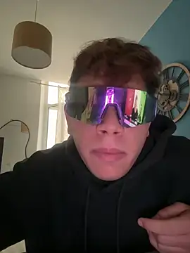 calleaaaa online show from November 14, 8:51 am