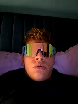 calleaaaa online show from October 22, 9:57 pm