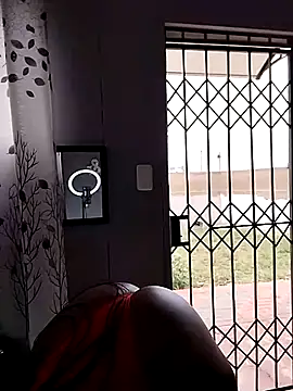 Snapshot of MelStar18xxx chatting on February 15, 7:51 am MelStar18xxx online show from February 15, 7:51 am