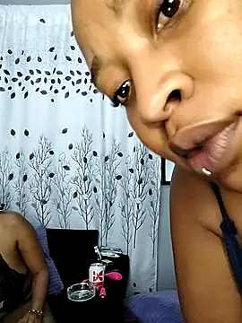 MelStar18xxx online show from March 22, 7:48 pm