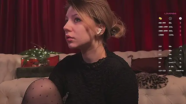 Snapshot of somejgirl chatting on May 28, 5:04 am somejgirl online show from May 28, 5:04 am