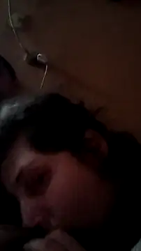 Snapshot of Andreyuzw chatting on November 20, 2:07 pm Andreyuzw online show from November 20, 2:07 pm