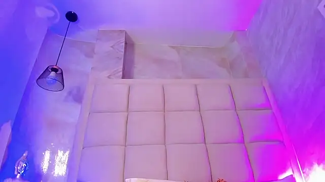 andymiller  online show from November 30, 3:57 pm