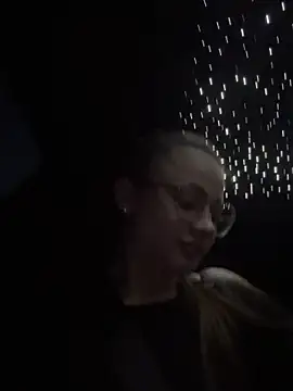 Snapshot of AlyseReuse chatting on October 16, 4:15 pm AlyseReuse online show from October 16, 4:15 pm