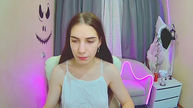 Snapshot of NikaStark_ chatting on November 5, 7:28 pm NikaStark online show from November 5, 7:28 pm