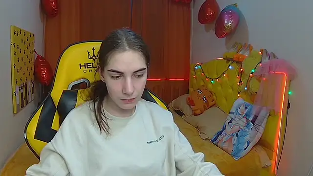 Snapshot of NikaStark_ chatting on March 13, 7:17 pm NikaStark online show from March 13, 7:17 pm