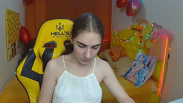 Snapshot of NikaStark_ chatting on March 13, 10:54 pm NikaStark online show from March 13, 10:54 pm