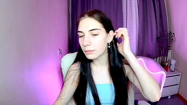 Snapshot of NikaStark_ chatting on November 20, 7:47 pm NikaStark online show from November 20, 7:47 pm