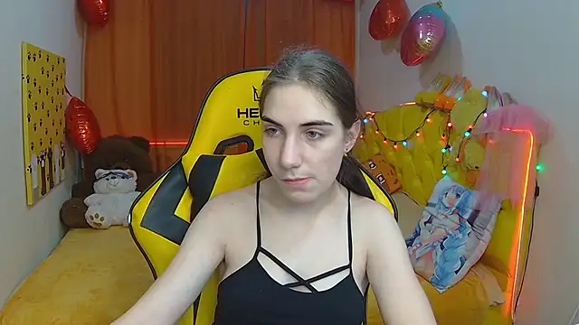 Snapshot of NikaStark_ chatting on March 12, 10:28 pm NikaStark online show from March 12, 10:28 pm