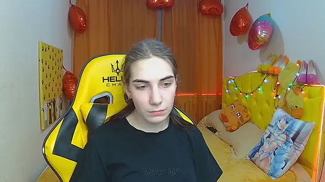 Snapshot of NikaStark_ chatting on March 10, 1:56 am NikaStark online show from March 10, 1:56 am